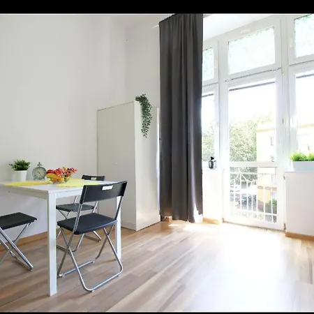Sunny Studio In The Center *